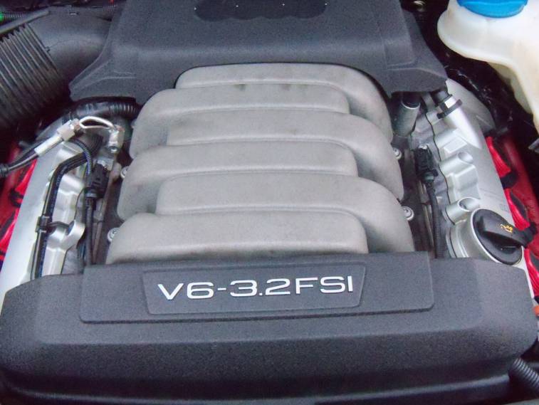 Moteur V6 FSI.jpg