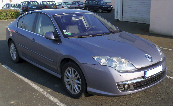 1RENAULT Laguna.png