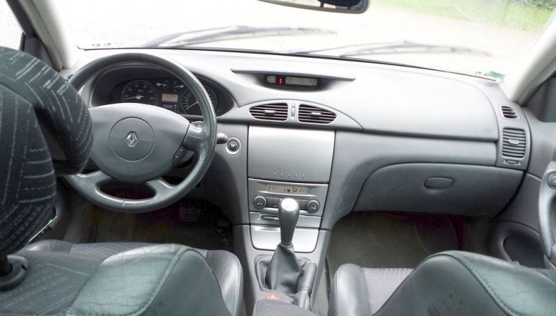 Laguna II V6 TDB.jpg